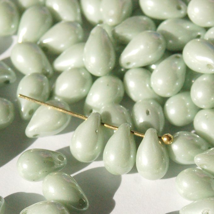 チェコビーズ ドロップ 6x9mm グリーンラスター|20個入 ハンドメイド素材 BULBULBEADS