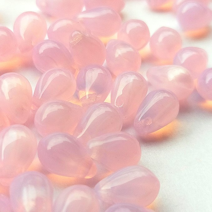 チェコビーズ ドロップ 6×9mm ナデシコピンク・オパール|20個入 ハンドメイド素材 BULBULBEADS