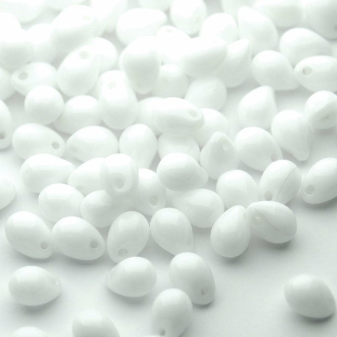 チェコビーズ ドロップ 5×7mm チョーク ホワイト|40個入 ハンドメイド素材 BULBULBEADS