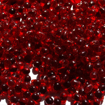 チェコビーズ ドロップ 4x6mm ガーネット 1｜30個入 ハンドメイド素材 BULBULBEADS