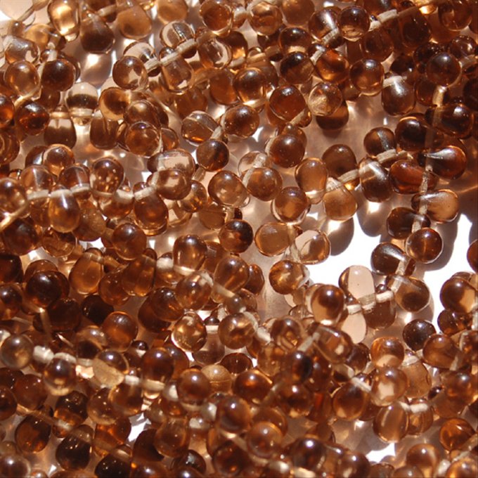 チェコビーズ ドロップ 4x6mm スモーキー トパーズ｜30個入 ハンドメイド素材 BULBULBEADS