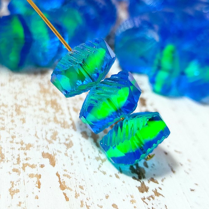 チェコビーズ ラウンダーカット 14×9mm サファイアグリーンオーバーレイ（ウランガラス）｜2個入 ハンドメイド素材 BULBULBEADS