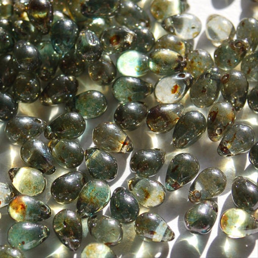 チェコビーズ ドロップ 5×7mm オリーブ ラスター｜30個入 ハンドメイド素材 BULBULBEADS