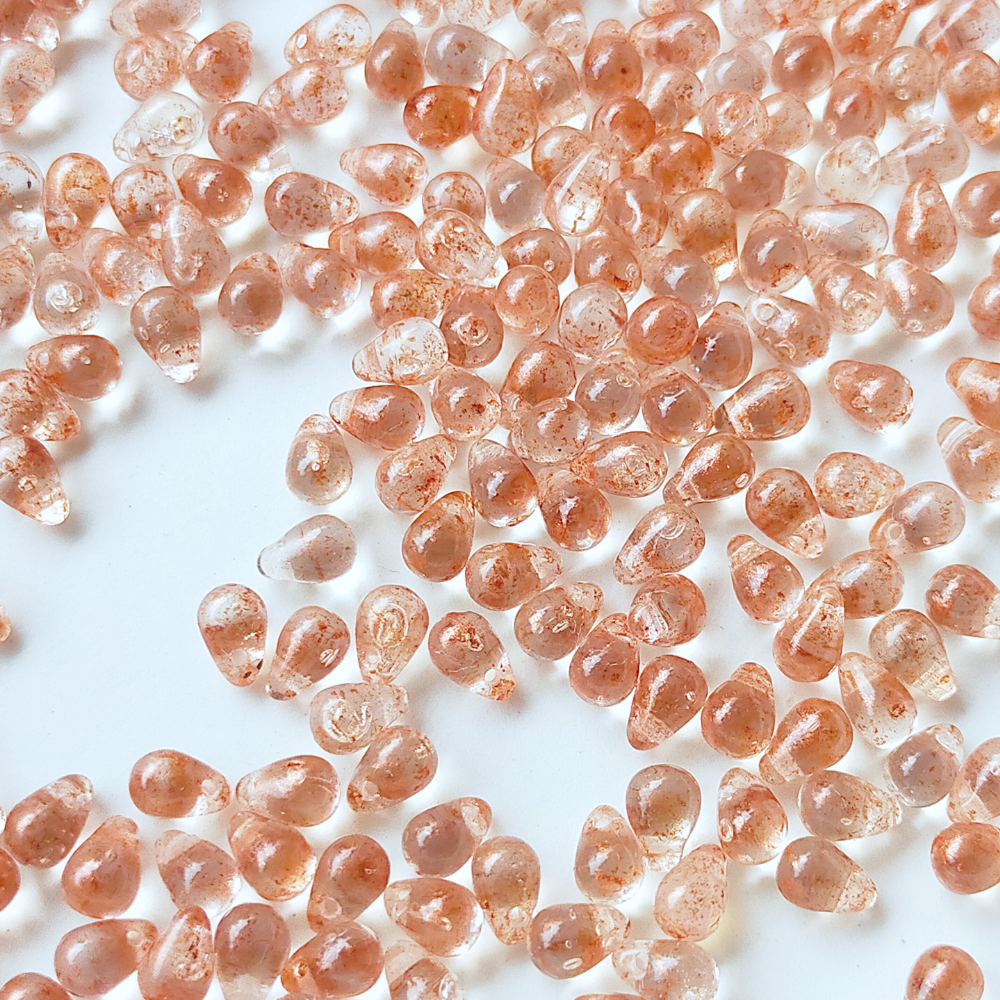 チェコ ビーズ ドロップ 4x6mm 30個 クリスタル クリア カッパー BULBULBEADS