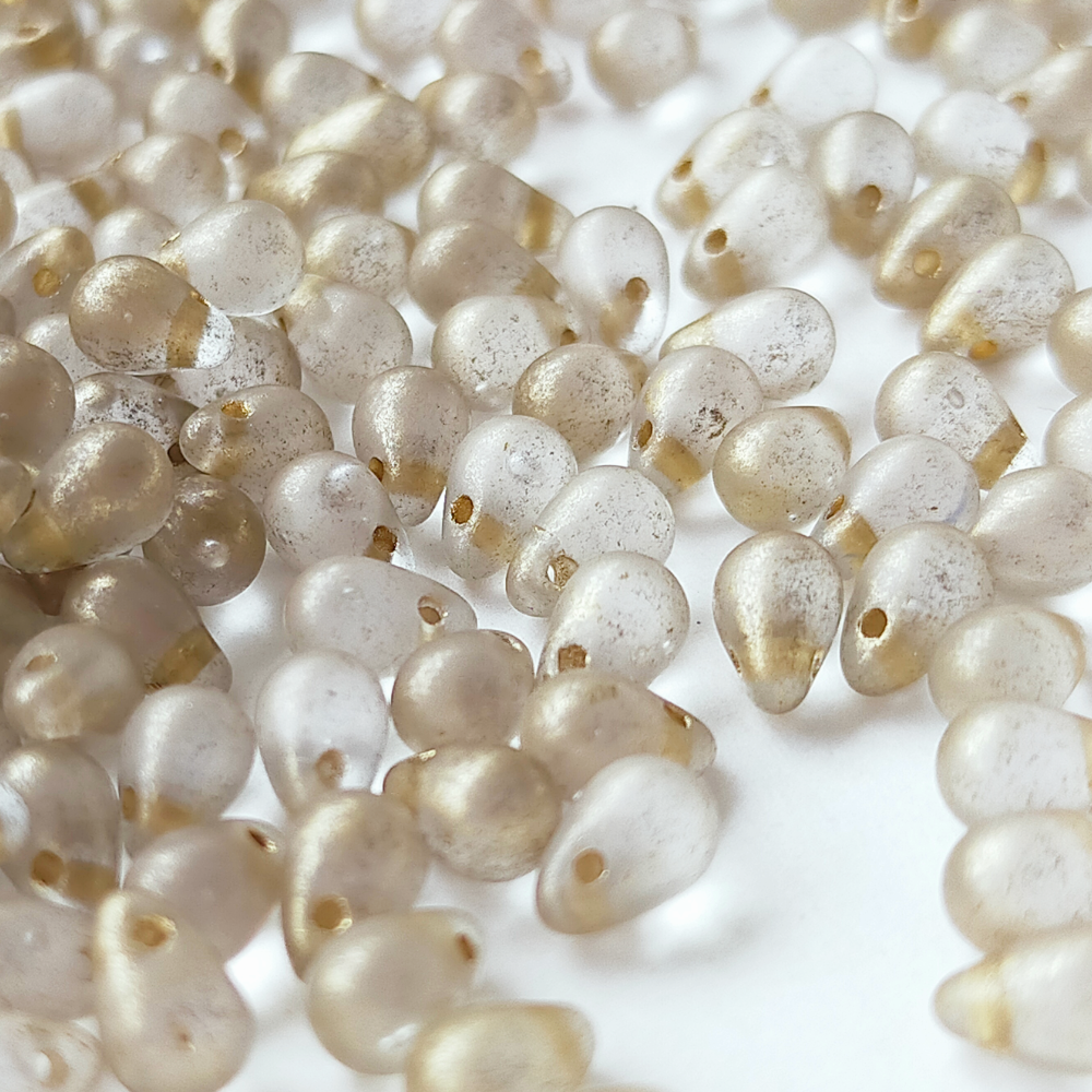 チェコ ビーズ ドロップ 4x6mm 30個 クリスタル クリア マット ゴールド シマー BULBULBEADS