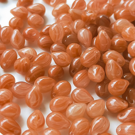 チェコ ビーズ ドロップ 5x7mm 20個 ライト アンバー ブラウン コンビ BULBULBEADS