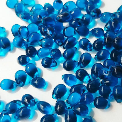 チェコビーズ ドロップ 4×6mm カプリブルー8・クリア｜60個入 ハンドメイド素材 BULBULBEADS