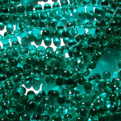 チェコビーズ ドロップ 4×6mm エメラルド｜40個入 ハンドメイド素材 BULBULBEADS