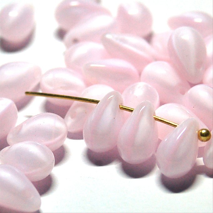 チェコビーズ ドロップ 6×9mm ミルクプリンセスピンク｜20個入 ハンドメイド素材 BULBULBEADS