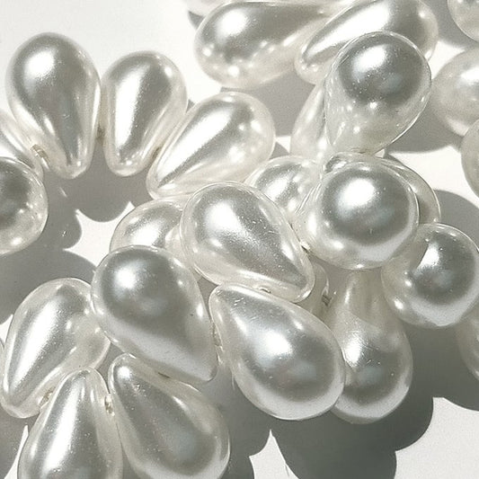 チェコビーズ ドロップ 6x9mm ホワイトパール｜20個入 ハンドメイド素材 BULBULBEADS