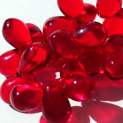 チェコビーズ ドロップ 6x9mm シャムレッド8・クリア｜10個入 ハンドメイド素材 BULBULBEADS