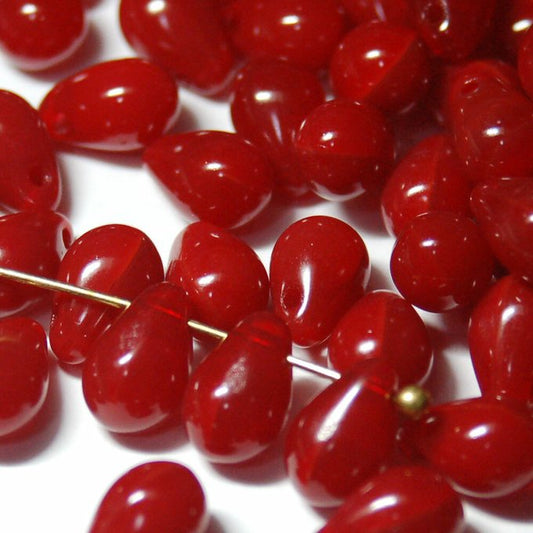 チェコビーズ ドロップ 6×9mm カーディナルレッド｜20個入 ハンドメイド素材 BULBULBEADS