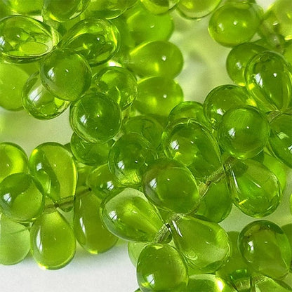 チェコビーズ ドロップ 6x9mm オリーブグリーン0・クリア｜20個入 ハンドメイド素材 BULBULBEADS
