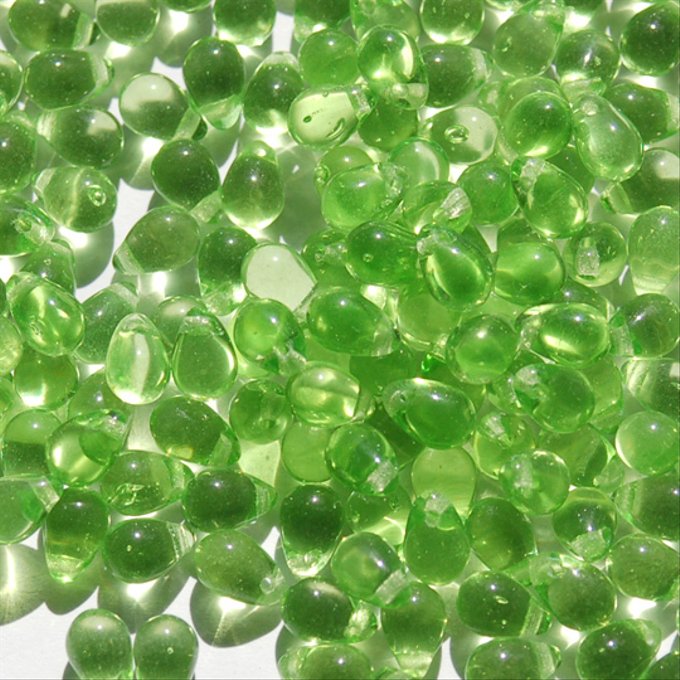 チェコビーズ ドロップ 5x7mm リーフ グリーン｜20個入 ハンドメイド素材 BULBULBEADS