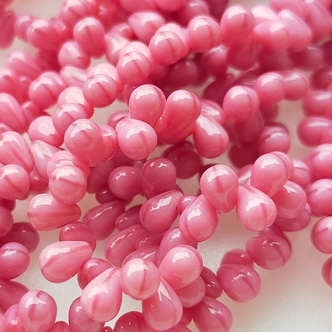 チェコビーズ ドロップ 4×6mm ピンク シルク｜20個入 ハンドメイド素材 BULBULBEADS