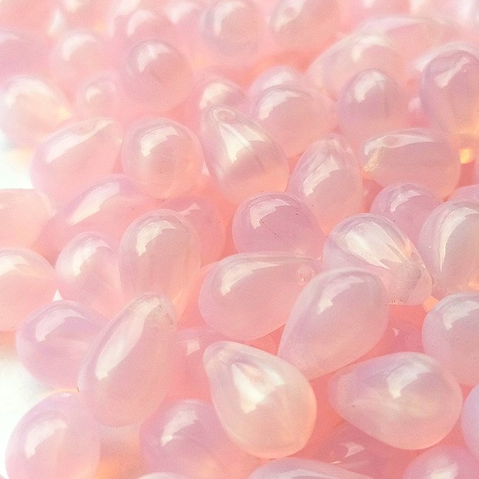 チェコビーズ ドロップ 6×9mm ナデシコピンク・オパール｜20個入 ハンドメイド素材 BULBULBEADS