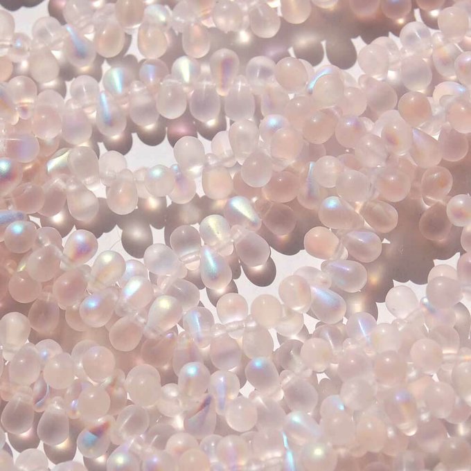 チェコビーズ ドロップ 4×6mm サクラ ピンク マット AB｜20個入 ハンドメイド素材 BULBULBEADS