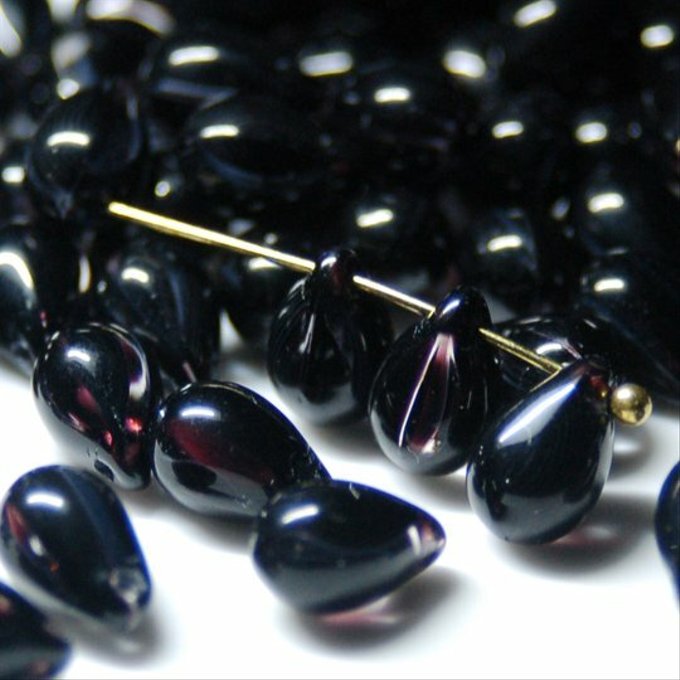 チェコビーズ ドロップ 6x9mm ブラックベリー｜20個入 ハンドメイド素材 BULBULBEADS