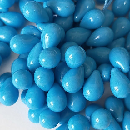 チェコビーズ ドロップ 6x9mm ターコイズ・ミディアム｜20個入 ハンドメイド素材 BULBULBEADS